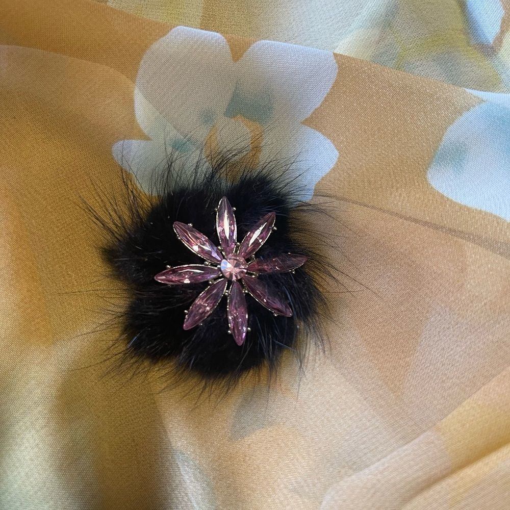 Black fuzzy pink gemstone flower brooch clothes pin
